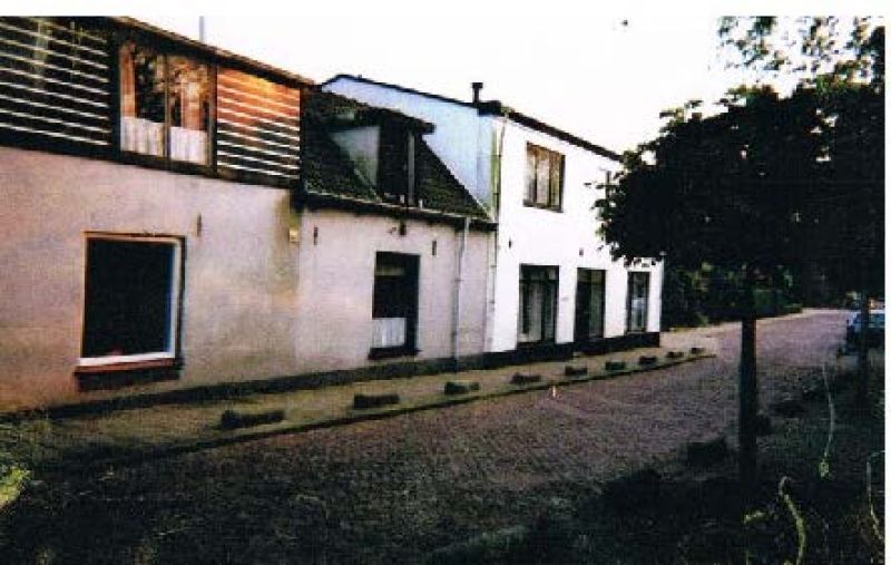 Broekweg 11 (voor 1942: Broekweg 24)