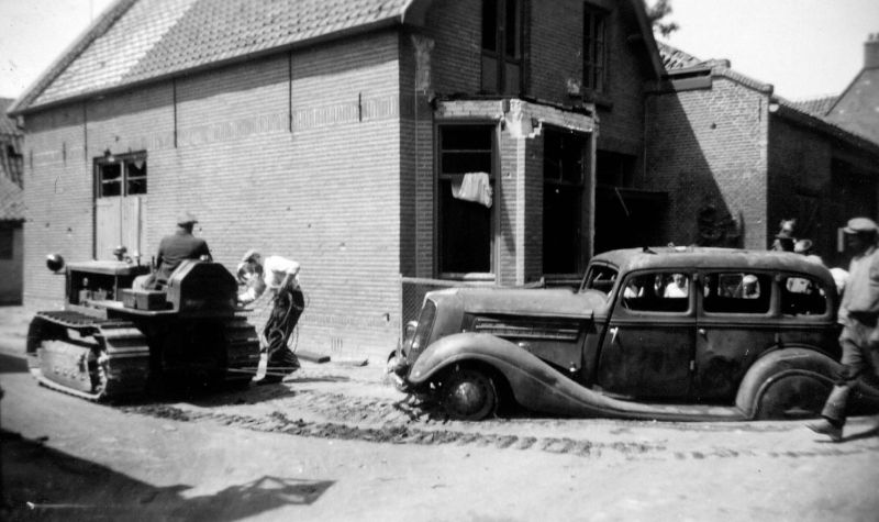 Middenweg 4 (voor 1942: Middenweg 2)