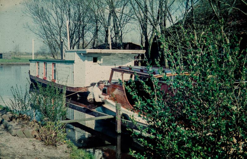 Woonschip nabij het Wapen van Valkenburg