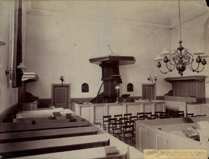 Interieur van de Hervormde Kerk van voor 1940