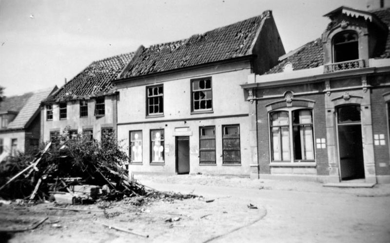 Broekweg 3 (1940), café Het Wapen van Valkenburg, beter bekend als Café Ramp