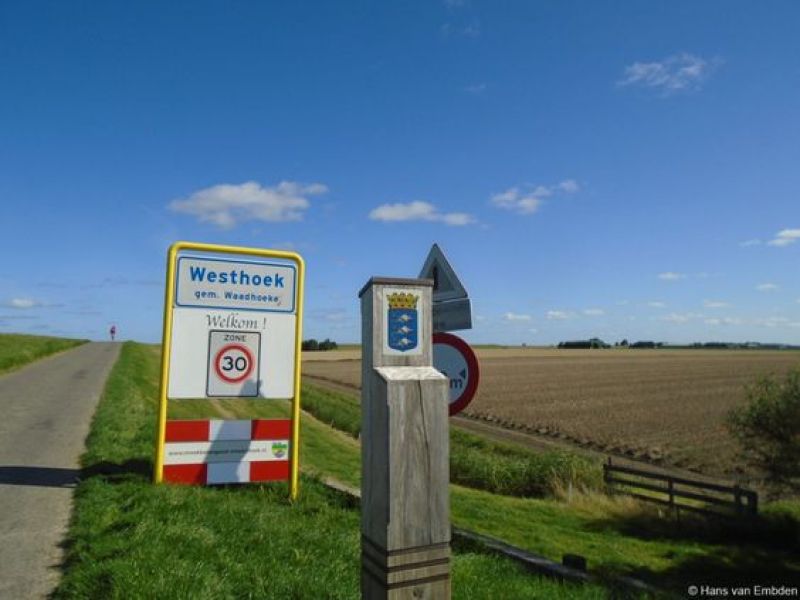 Westhoek en Oosthoek (Plaatsengids.nl)