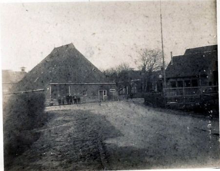 V 02    Dyksterbuorren 15/17